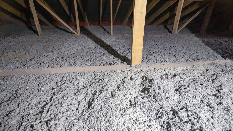 Tepelná izolace podlahy půdy aneb nejlepší druh podlahové izolace