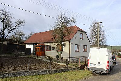 Chemické ošetření krovu, likvidace dřevokazného hmyzu - rodinný dům Radonín