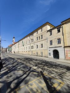 Čištění a sanace krovu nemocnice sv. Alžběty v Praze