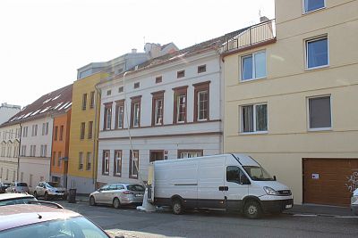 Doplnění střešní izolace - dům v Praze