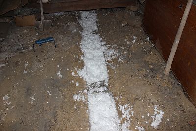 Foukaná izolace dutiny stropu – rodinný dům Horažďovice