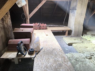 Komplexní sanace krovu a zateplení stropu rodinného domu ve Strančicích