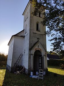 Ošetření starého krovu věže kaple v Radimovicích u Želče