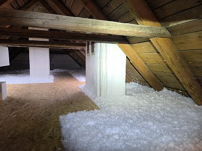 Ozdravení krovu, likvidace dřevokazů a zateplení podlahy půdy rodinného domu ve Chvalešovicích