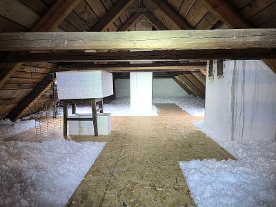 Ozdravení krovu, likvidace dřevokazů a zateplení podlahy půdy rodinného domu ve Chvalešovicích