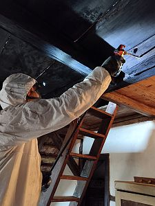 Rozsáhlá sanace dřevěných stropů a krovu historického mlýna v obci Býčkovice