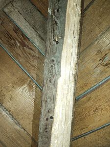 Sanace krovu a likvidace tesaříka krovového v rodinném domě v Mnichovicích