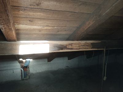 Sanace krovu a likvidace tesaříka krovového v rodinném domě v Mnichovicích