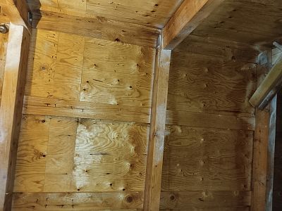 Sanace krovu a stropu chaty napadené dřevokazným hmyzem v Kamenném Přívozu