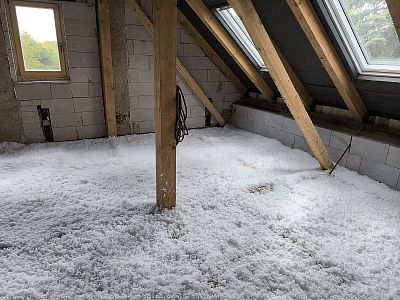 Sanace krovu a zateplení stropu do roštu v Dolních Hbitech
