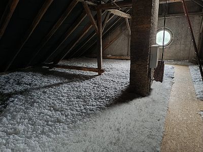 Sanace krovu a zateplení stropu obecní jídelny v Suchomastech