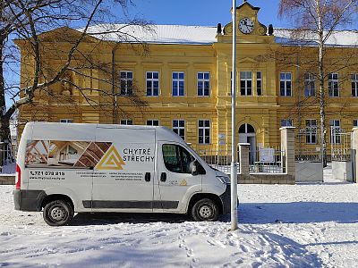 Sanace krovu základní školy ve Vinařicích