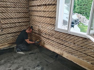 Sanace roubenky napadené dřevokazným hmyzem v obci Srní