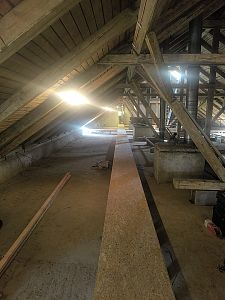 Zpřístupnění a zateplení půdního prostoru bytového domu v Lánově u Vrchlabí