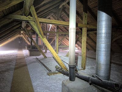 Zpřístupnění a zateplení půdního prostoru bytového domu v Lánově u Vrchlabí