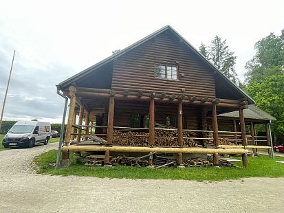 Ošetření krovu a úspora energie: Efektivní zateplení stropu rodinného domu v Plzni